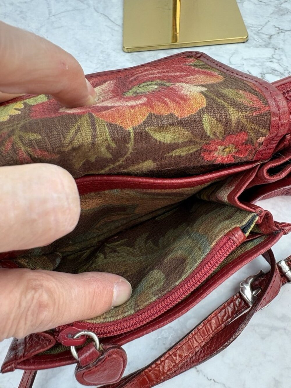 -Crossbody Wallet Purse Red Pebbled Leather Travel Festival Western Casual - Picture 9 of 12